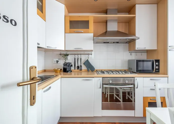 Your Elegant Loft At Termini Station Apartment *