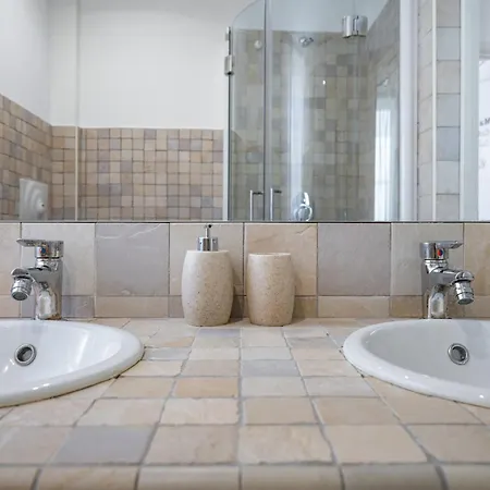 Daire Your Elegant Loft At Termini Station *