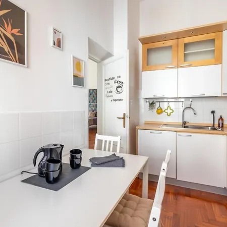 Daire Your Elegant Loft At Termini Station Roma