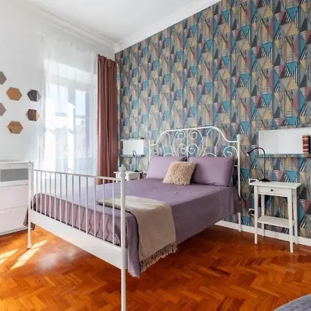 Your Elegant Loft At Termini Station Daire